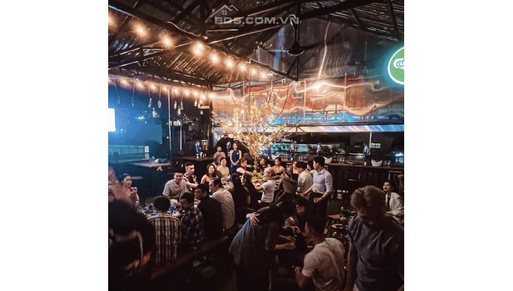 Cho thuê hoặc sang quán Beer Garden 220m2 tầng 2 mặt tiền Trần Não