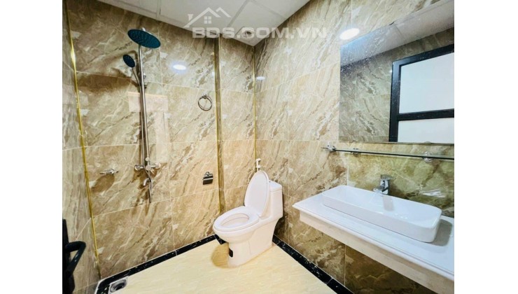 Bán nhà Xuân Thủy, nhà đẹp full nội thất, 44m2, 5 tầng, mặt tiền 5m giá siêu rẻ.