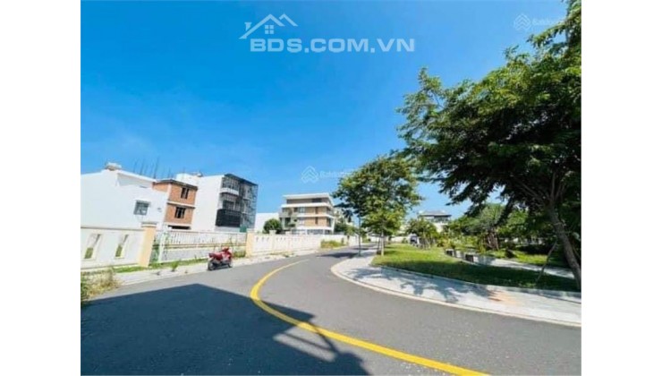 Cặp Lô biệt thự siêu rộng kđt VCN Phước Long 1, Nha Trang giá siêu rẻ 39 tr/m2