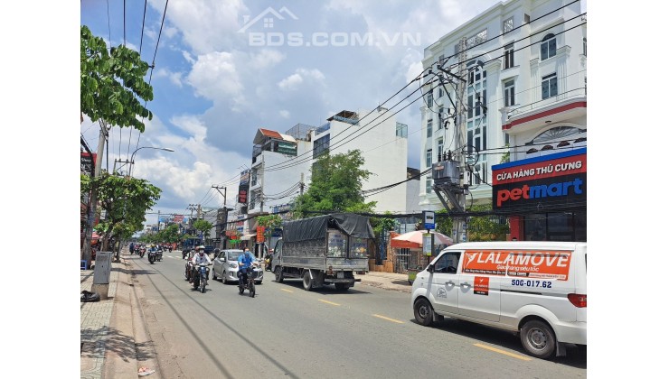 CHÍNH CHỦ BÁN NHÀ TRUNG MỸ TÂY, 5 x19m, Ô TÔ NGỦ TRONG NHÀ, SỔ ĐẸP, GIÁ TỐT