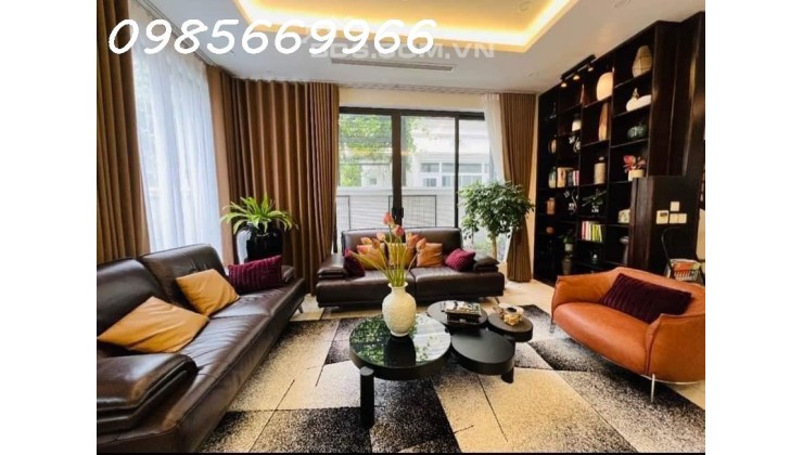 Mới đẹp Lung Linh , Phố đinh Công , 35m- 4 tỷ , gần ô tô