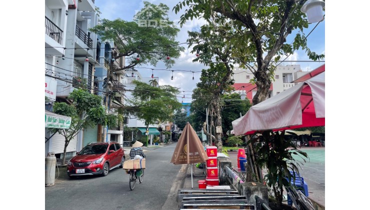 MẶT TIỀN CHỢ HẠNH THÔNG TÂY SẦM UẤT BẬC NHẤT. VỪA KINH DOANH, VỪA Ở. GÍA CHỈ 10 TỶ 5 - 66M2. 4 TẦNG.