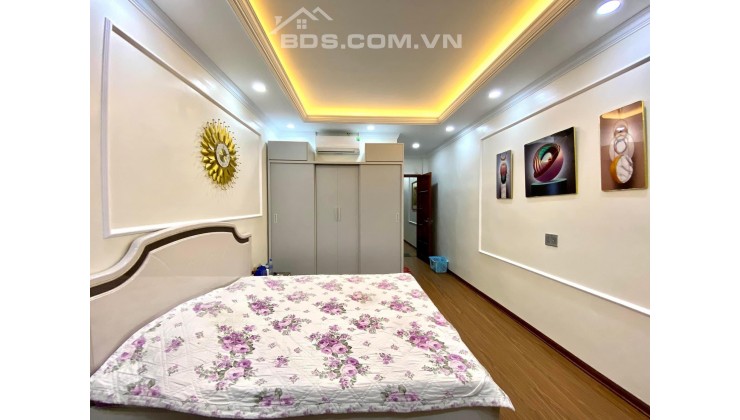 Cần Bán nhà Nguyễn Sơn, Long Biên, thang máy, gara ôtô. 75m2 giá 10.9 tỷ