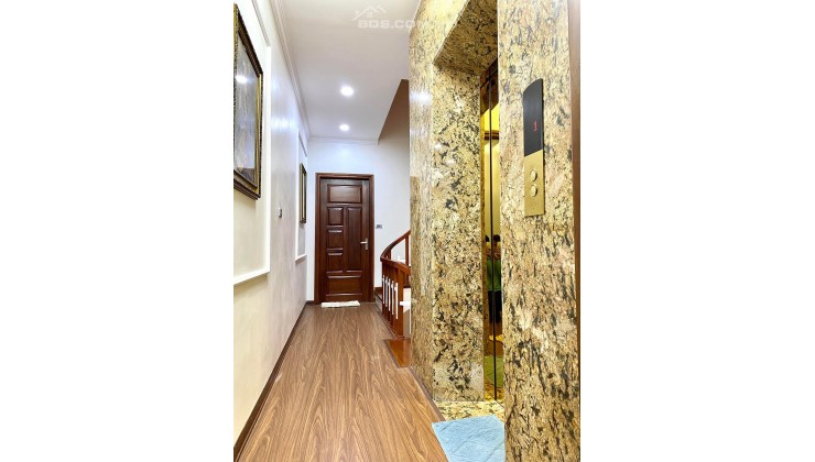 Cần Bán nhà Nguyễn Sơn, Long Biên, thang máy, gara ôtô. 75m2 giá 10.9 tỷ