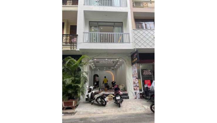 Nhà đẹp MTKD gần Phan Xích Long, 4 tầng 8PN