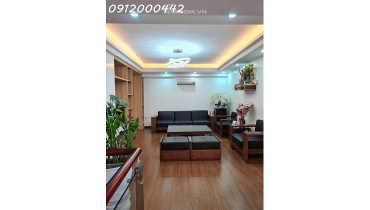 Penthouse Vinaconex 136 Hồ Tùng Mậu giá công khai 7.X tỷ thiết kế 2 tầng . Diện tích 209m2,