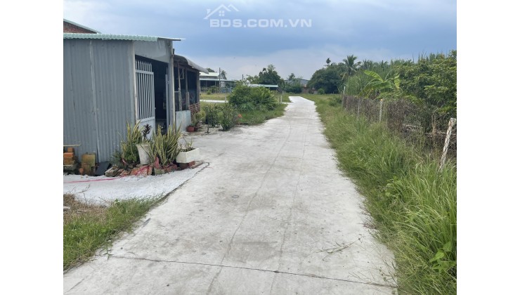 Cần tiền bán gấp đất thổ cư 300m KCN Phước Đông Trảng Bàng 490tr shr