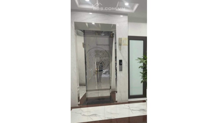 Chính chủ cho thuê nhà căn góc Mới 118m2x 5T, Kinh Doanh, VP, Huỳnh Thúc Kháng- 40 Tr