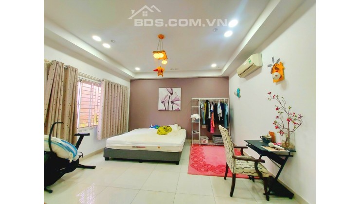 Nhà Cho Thuê đường số 3. KDC SaDeCo Ven Sông, Tân Phong. quận 7