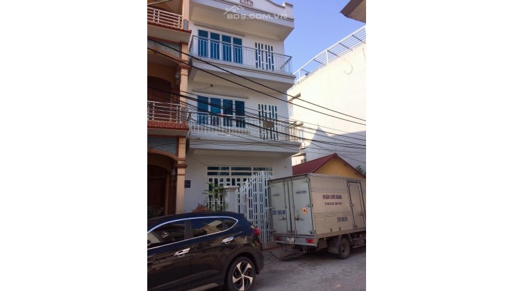 Cho thuê nhà 3 tầng Thạch Bàn - Long Biên – Hà Nội 6.5 triệu