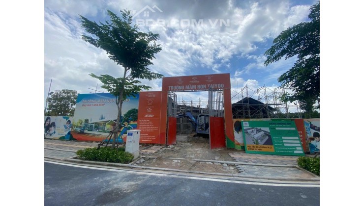 TRẢ TRƯỚC 240TRIEU GÓP 0 LÃI SUẤT TRONG 48 THÁNG CÓ NGAY LÔ ĐẤT 85M2