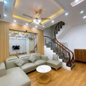 Nhà đẹp ở luôn khu vực Bùi Xương Trạch, 31m2 x 5 tầng giá 3.8 tỷ