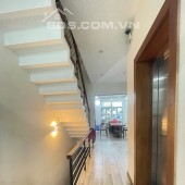 Bán Nhà Phân Lô Ngọc Thụy , Long Biên . 70M x 5T , Thang Máy , Vỉa Hè , Ô Tô Tránh , Giá 12.5 Tỷ