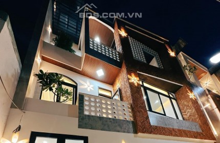 -Chào bán căn nhà 3 tầng 3 mê đường Nguyễn Phước Nguyên,Quận Thanh Khê,Tp Đà Nẵng