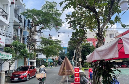MẶT TIỀN CHỢ HẠNH THÔNG TÂY SẦM UẤT BẬC NHẤT. VỪA KINH DOANH, VỪA Ở. GÍA CHỈ 10 TỶ 5 - 66M2. 4 TẦNG.