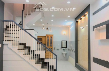 Bán nhà 220 Nguyễn Văn Khối lô góc 2 mặt hẻm 3pn DTSD 220M2, nhỉnh 6ty