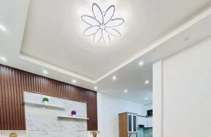 Bán gấp nhà số 23, ngõ 2 Giang Biên, Long Biên, 75m2, kinh doanh, 7,2 tỷ