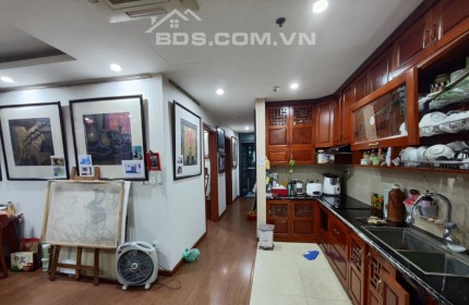 Bán Siêu biệt thự trung tâm Hồ Tây, Đường Thanh Niên, Ba Đình, 85m2, 7T TM,Giá 59 tỷ!