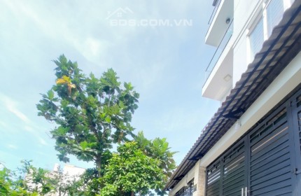 Đất thổ cư 100% - 128m2,căn góc 2 mặt hẻm xe hơi,gần Phú Mỹ Hưng.Liên hệ ngay