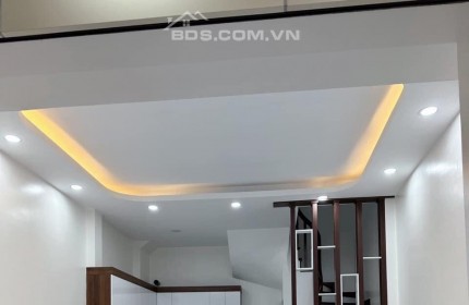 Bán nhà lô góc ngõ Đê La Thành  gần Ô chợ Dừa; 35m2 x 5 tầng 5.1 tỷ