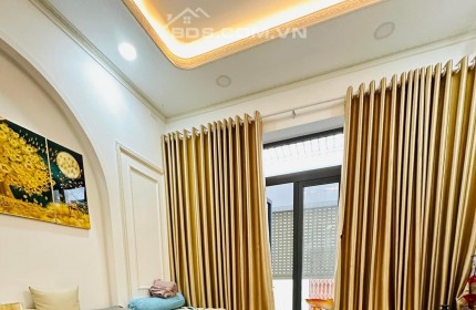 Bán nhà 4m x 13m Điện Biên Phủ, Bình Thạnh.xe hơi đậu ngay nhà  giá chỉ 6 tỷ.