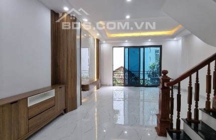 Bán nhà Hoàng Hoa Thám. 40m2/5T MỚI ĐẸP Ở LUÔN _ CỰC KỲ GẦN PHỐ 6ty350tr