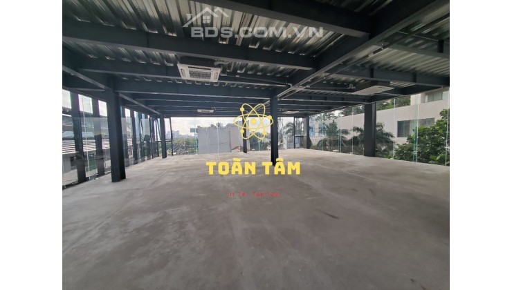 CHO THUÊ NGUYÊN TÒA NGAY TRUNG TÂM THẢO ĐIỀN QUẬN 2 DIỆN TÍCH 1100M2