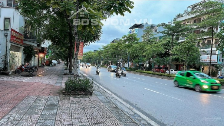 Mặt phố Cổ Linh kinh doanh vỉa hè ô tô tránh 195m2, mặt tiền 16m, 45 tỷ Long Biên