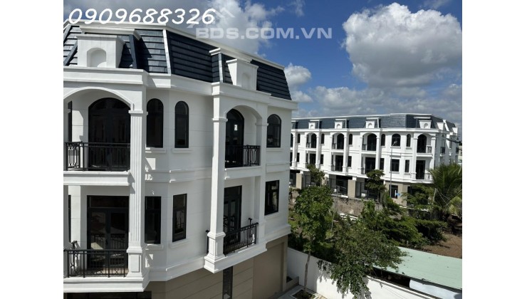 Cần tiền, bán gấp CC Thanh Bình Residence 60m2 tầng thấp, 2PN, 1.3 tỷ. Liên hệ:0909688326.