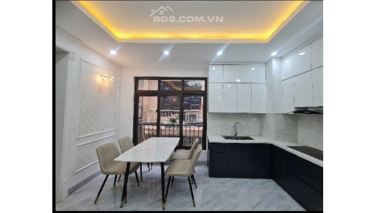 THANH XUÂN, Ô TÔ, MỚI, ĐẸP

45m x 5 tầng, nhỉnh 5 tỷ.