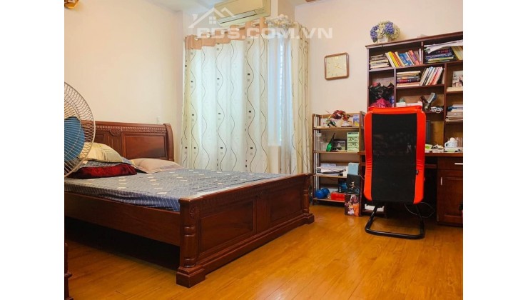 NHÀ ĐẸP HOÀNG CẦU - TIỆN ÍCH  THUẬN LỢI - AN SINH TỐT