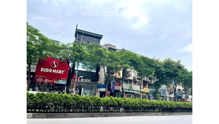 Bán nhà mặt phố Nguyễn Văn Cừ, giá shock chỉ hơn 6 tỷ, Dòng tiền cho thuê, Vị trí đẹp nhất