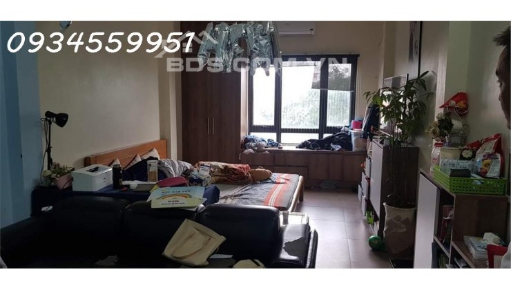Bán nhà cầu giấy BA BƯỚC RA MẶT ĐƯỜNG VÕ CHÍ CÔNG, Ô TÔ ĐỖ CỔNG, giá chỉ 3,2 tỷ
