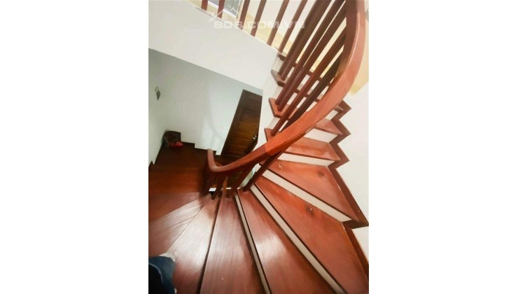 Giá sốc, vị trí đỉnh,nhà đẹp phố Hoàng Hoa Thám,full nội thất 39.5m*5t, chỉ 5.3ty