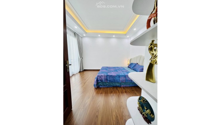 Bán Quận Nhà Thanh Xuân 30m2 5 Tầng Lô Góc, Full Nội Thất Xịn, Giá 5.4 Tỷ