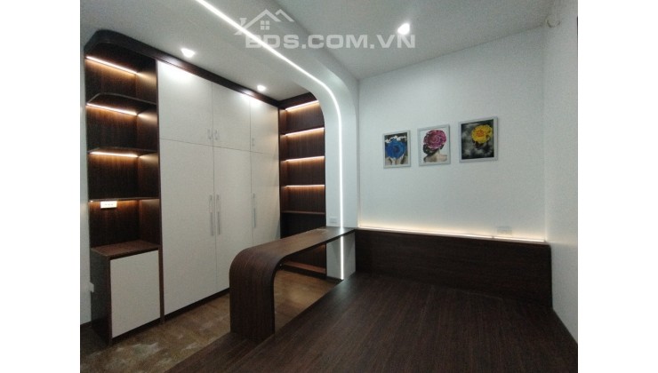 Bạch Mai ngõ thông 40m2-4 tầng- giá chỉ 4 tỷ 3