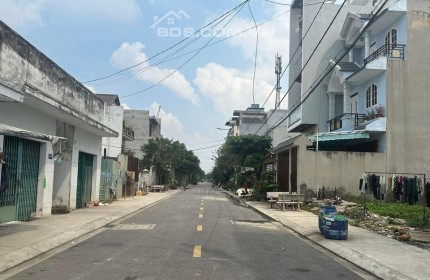 Bán Nhà Đông Hưng Thuận Q12, 100m2 .3 Mặt Tiền ,Đang Cho Thuê 10Tr/Th.Giá 3xx Tỷ