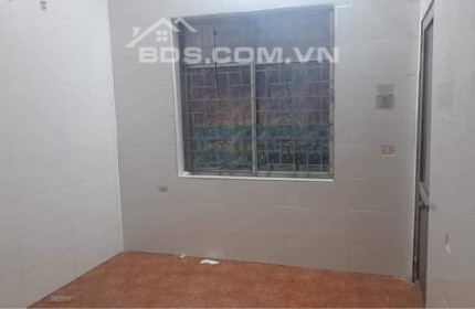 Bán nhà Văn la DT 30m2 MT 5m giá 2.35 tỷ Hà Đông