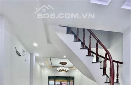 NHÀ MẶT TIỀN CHỢ KHU VIP TÊN LỬA BÌNH TÂN - - GIÁ 5,7 TỶ