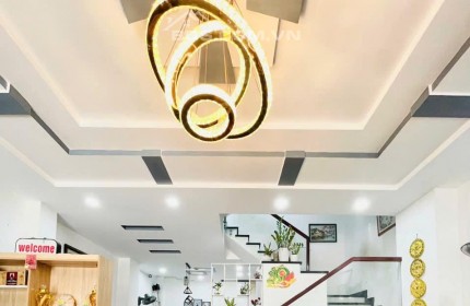 Bán nhà mới cực đẹp, 3 tầng 84m2 (6x14m), đường ô tô 8m, ngay Vincom Quận 9, giá 5,9 tỷ