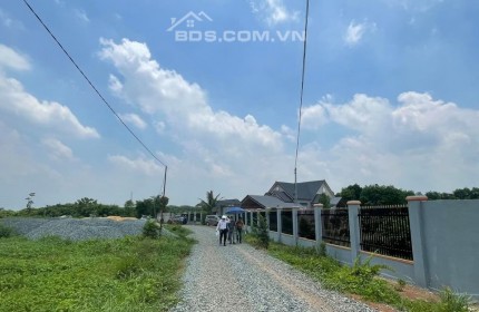 XÃ LỖ 1200M2 ĐẤT GIÁ 210 Triệu, SỔ HỒNG RIÊNG, NGAY KHU CÔNG NGHIỆP