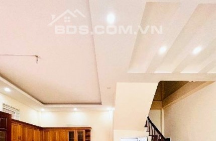 Nhà Mặt Ngõ Trương Định - HBT 4.78 tỷ, 45M2 x 5T, MặtTiền Rộng 6M, Ngõ Thông Thoáng