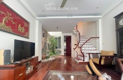 BÁN NHÀ 3 TẦNG 42m2 - CHỈ 2 TỶ 500 - KIM GIANG Thanh Trì - TẶNG FULL NỘI THẤT