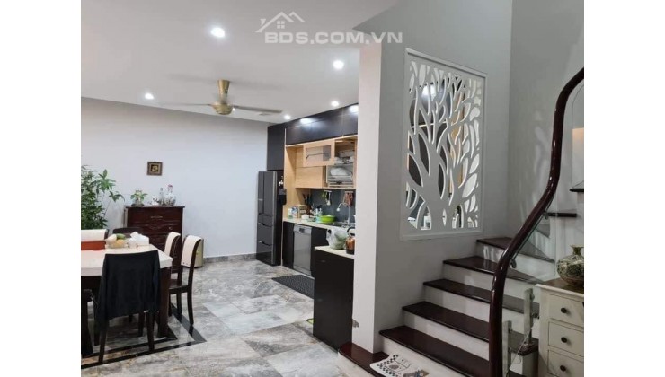 Nhà đẹp Dương Quảng Hàm, ngõ thông, ô tô, kinh doanh sầm uất, giá nhỉnh 7 tỷ