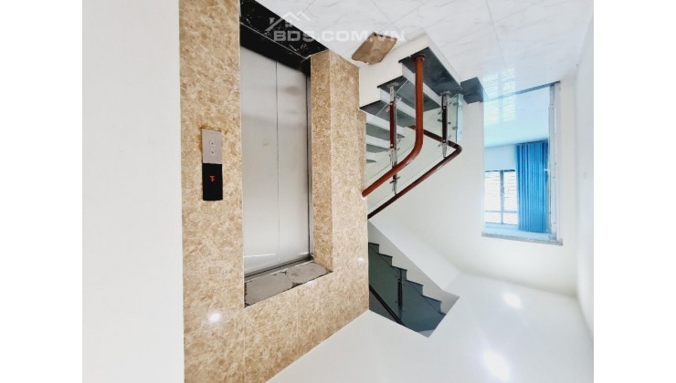 Siêu phẩm dv La Dương, Dương Nội, Aeon Mall 50m2x7 tầng, thang máy, ô tô tránh vào nhà, vỉa hè rộng