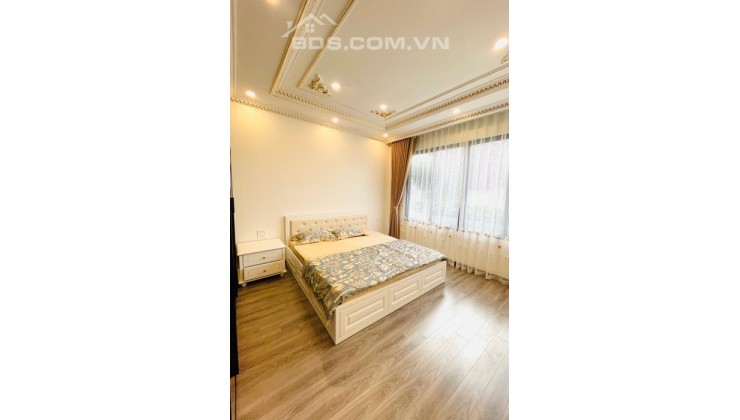 NHÀ HỒNG TIẾN , BỒ ĐỀ . 60M x 6T . NGÕ THÔNG , GARA , THANG MÁY . GIÁ 10.3 TỶ .