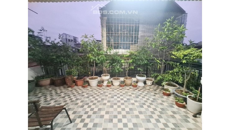 NHÀ ĐẸP ĐÓN TẾT - KHU ĐẶNG VĂN NGỮ - LÔ GÓC - Ô TÔ ĐỖ CỔNG - Ô TÔ TRÁNH CÁCH 10M