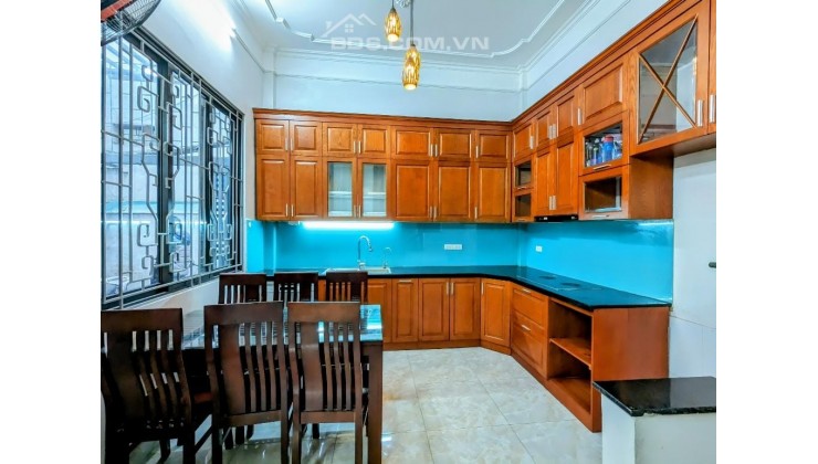 NHÀ MỚI ĐÓN TẾT - TT ĐỐNG ĐA PHỐ VIP THÁI HÀ NGÕ THÔNG - NHÀ ĐẸP 4 TẦNG  45M    MT 6.2 M  GIÁ NHỈNH   6.X TỶ