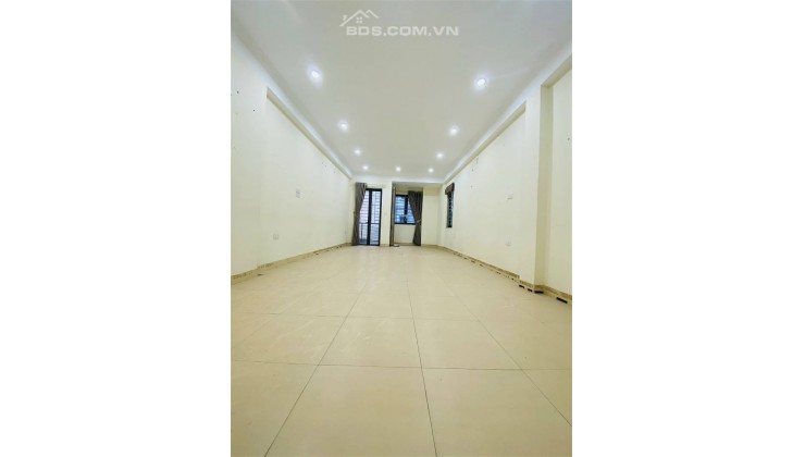 Bán Nhà Hào Nam 52 m2× 5 tầng- ô tô đỗ-gara- Kinh Doanh- khu Trung tâm-dân trí cao- giao thông thuận lợi- nhỉnh 11 tỷ