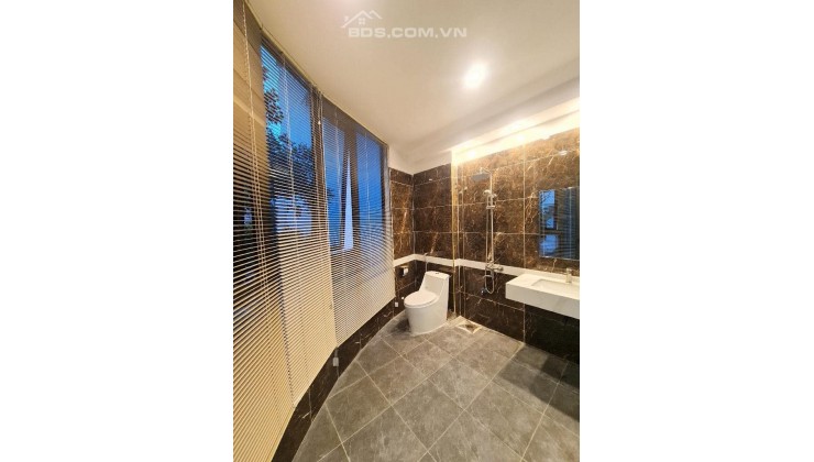 NHÀ MỚI KINGKONG - HOÀNG ĐẠO THÀNH - LÔ GÓC - Ô TÔ GẦN - BÃI GỬI XE NGAY NHÀ - 6 TẦNG -  CHỈ 3 TỶ 8